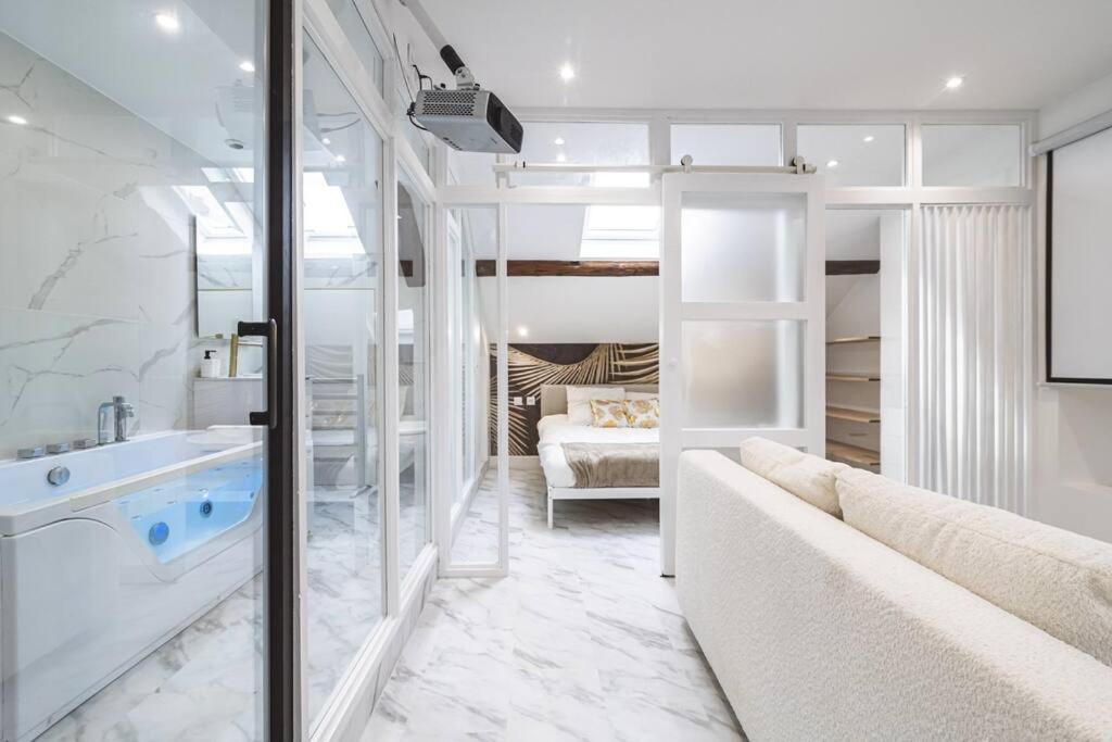 Oasis Chic - Spa Prive & Cinema Reims Dış mekan fotoğraf