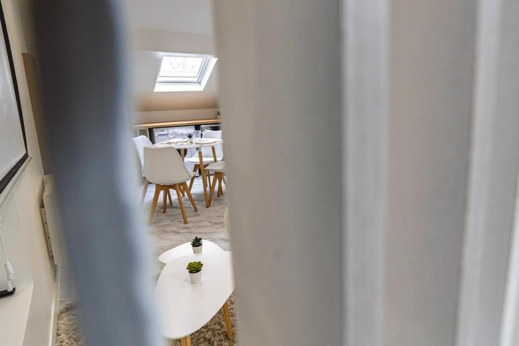 Oasis Chic - Spa Prive & Cinema Reims Dış mekan fotoğraf